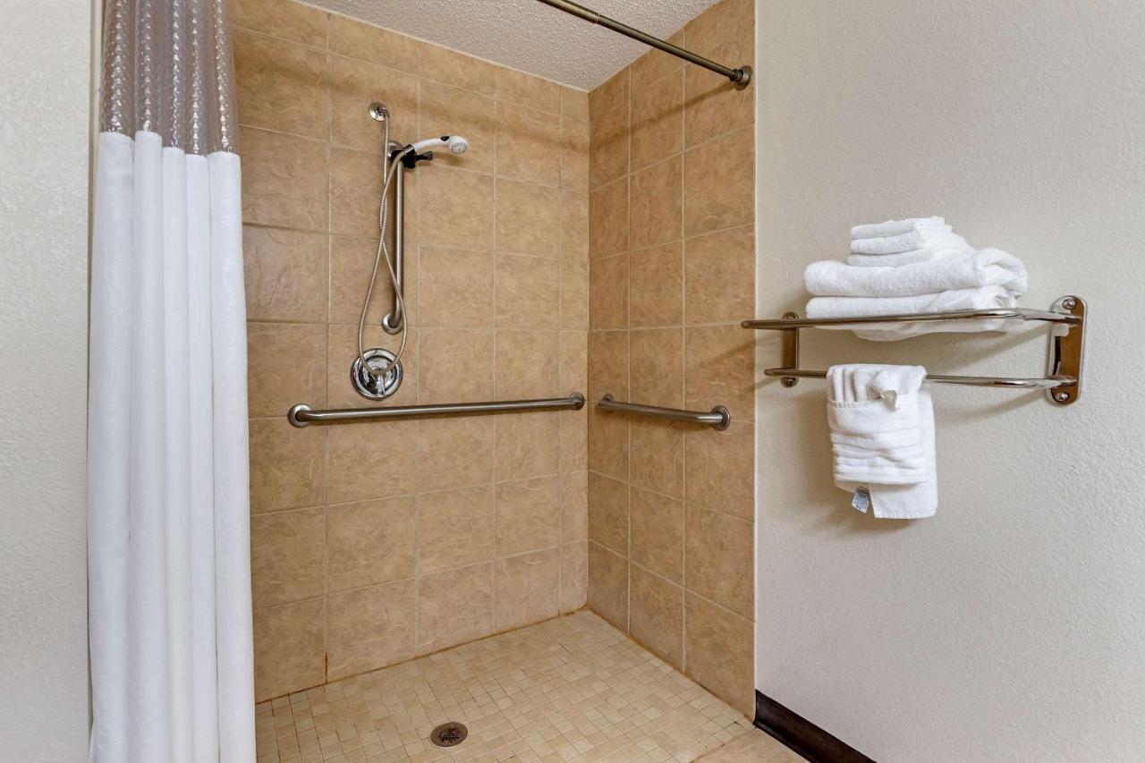 Quality Inn Creston Exterior photo